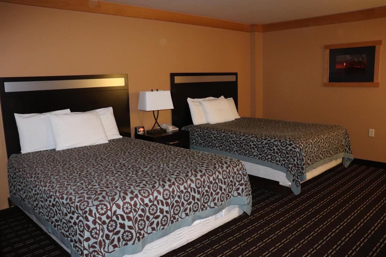 Prairie Inn Holmen La Crosse Area Exterior foto